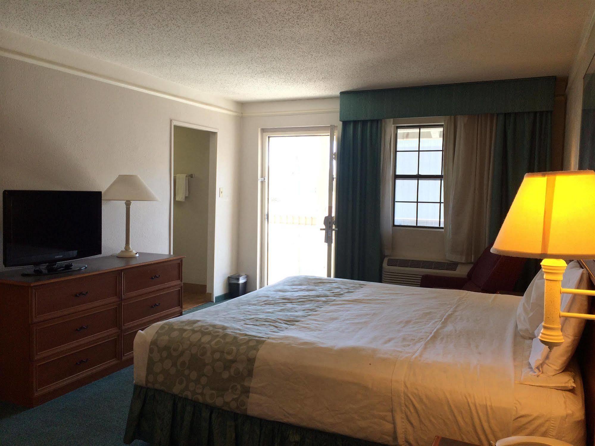 Hemp Inn Oklahoma City South מראה חיצוני תמונה