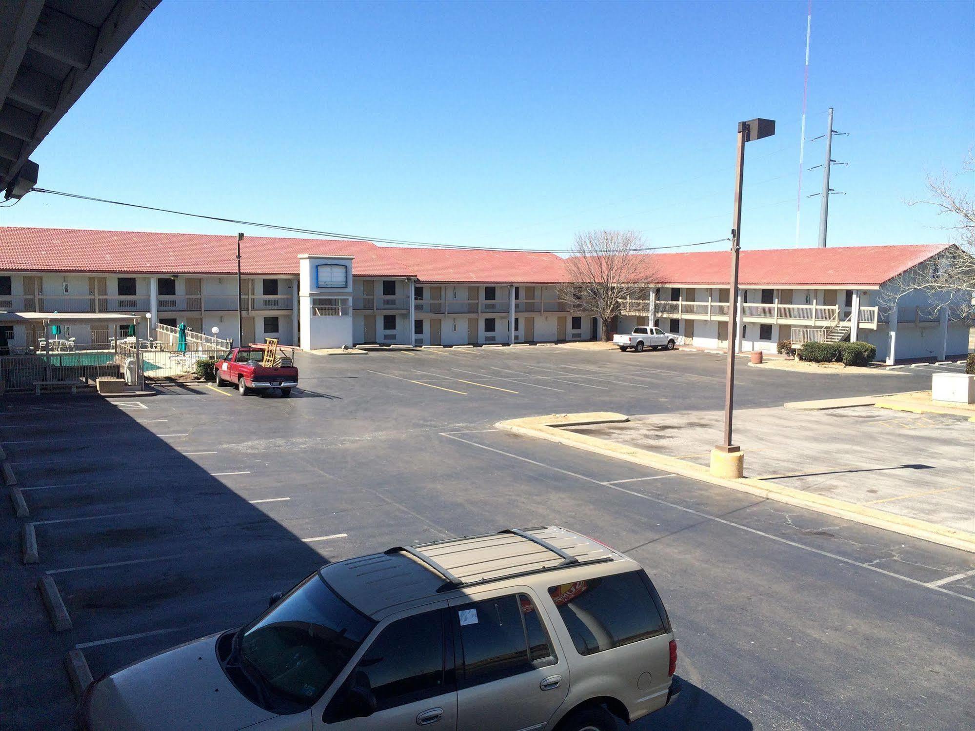 Hemp Inn Oklahoma City South מראה חיצוני תמונה